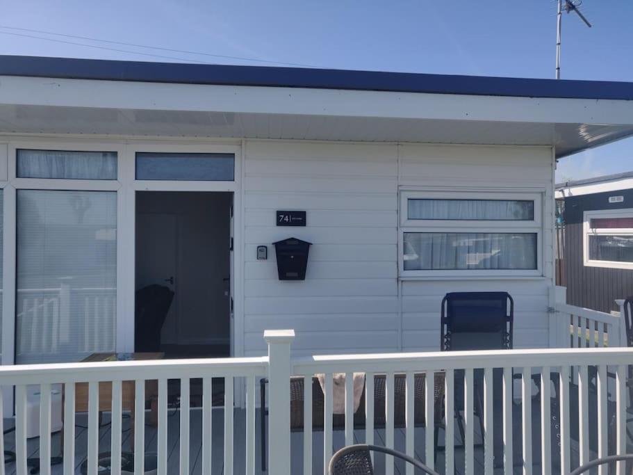 L&L'S Lodge, A Small But Perfectly Formed Chalet Chapel Saint Leonards Exterior photo